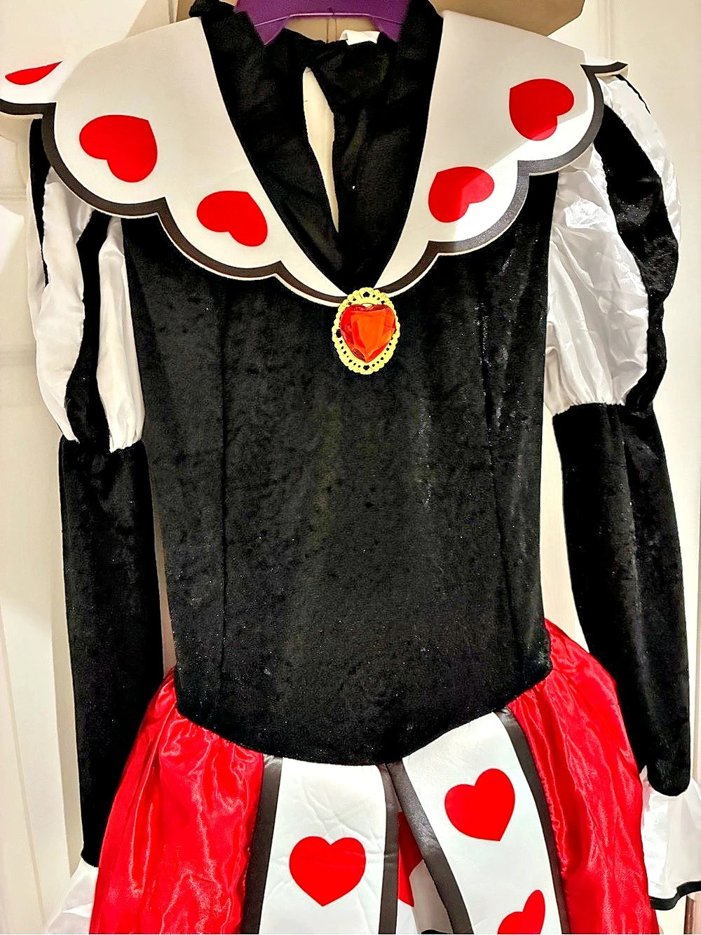 Queen of Hearts Adult Costume Size Small Red & Black